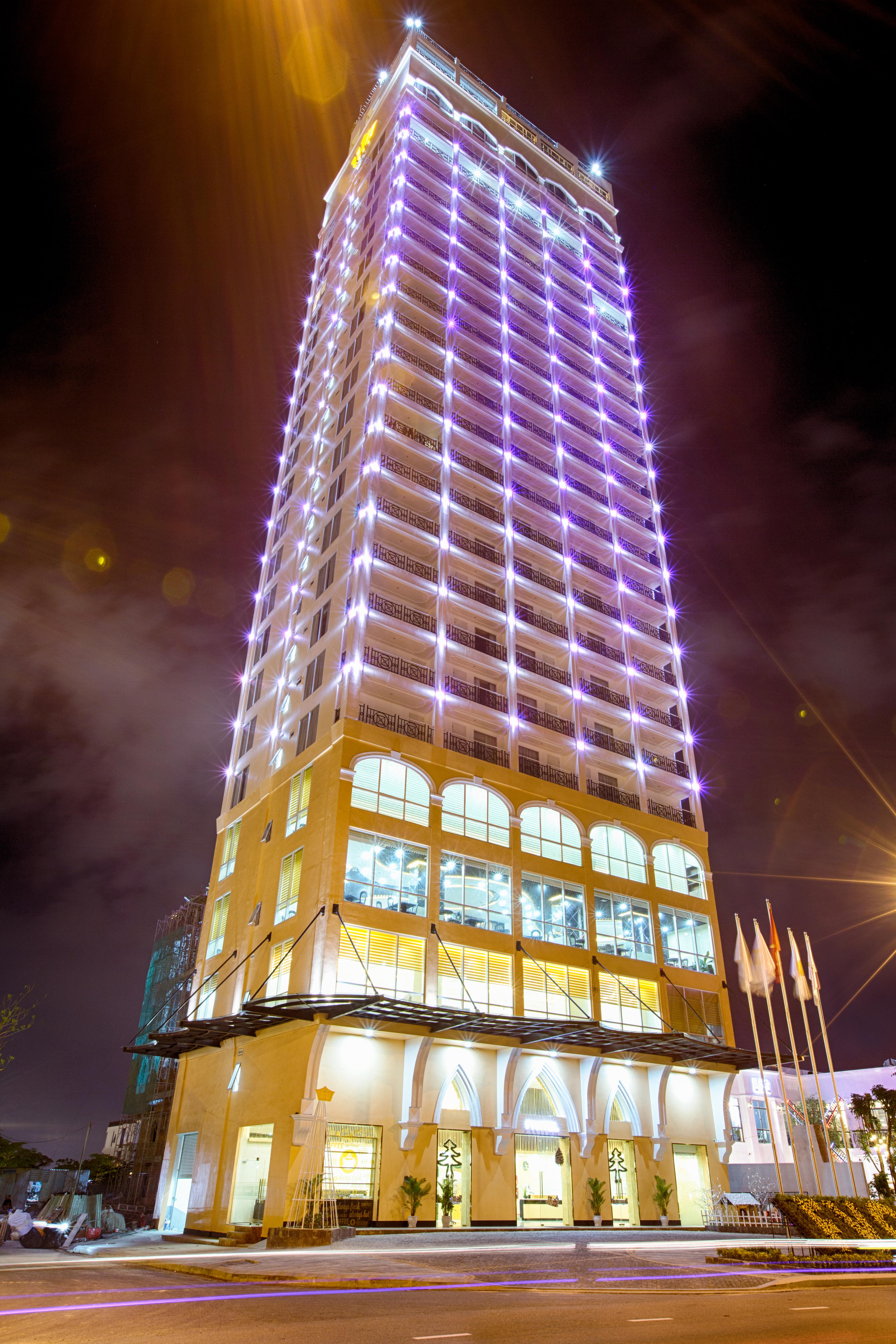 Hotel Fivitel Đà Nẵng Exterior foto