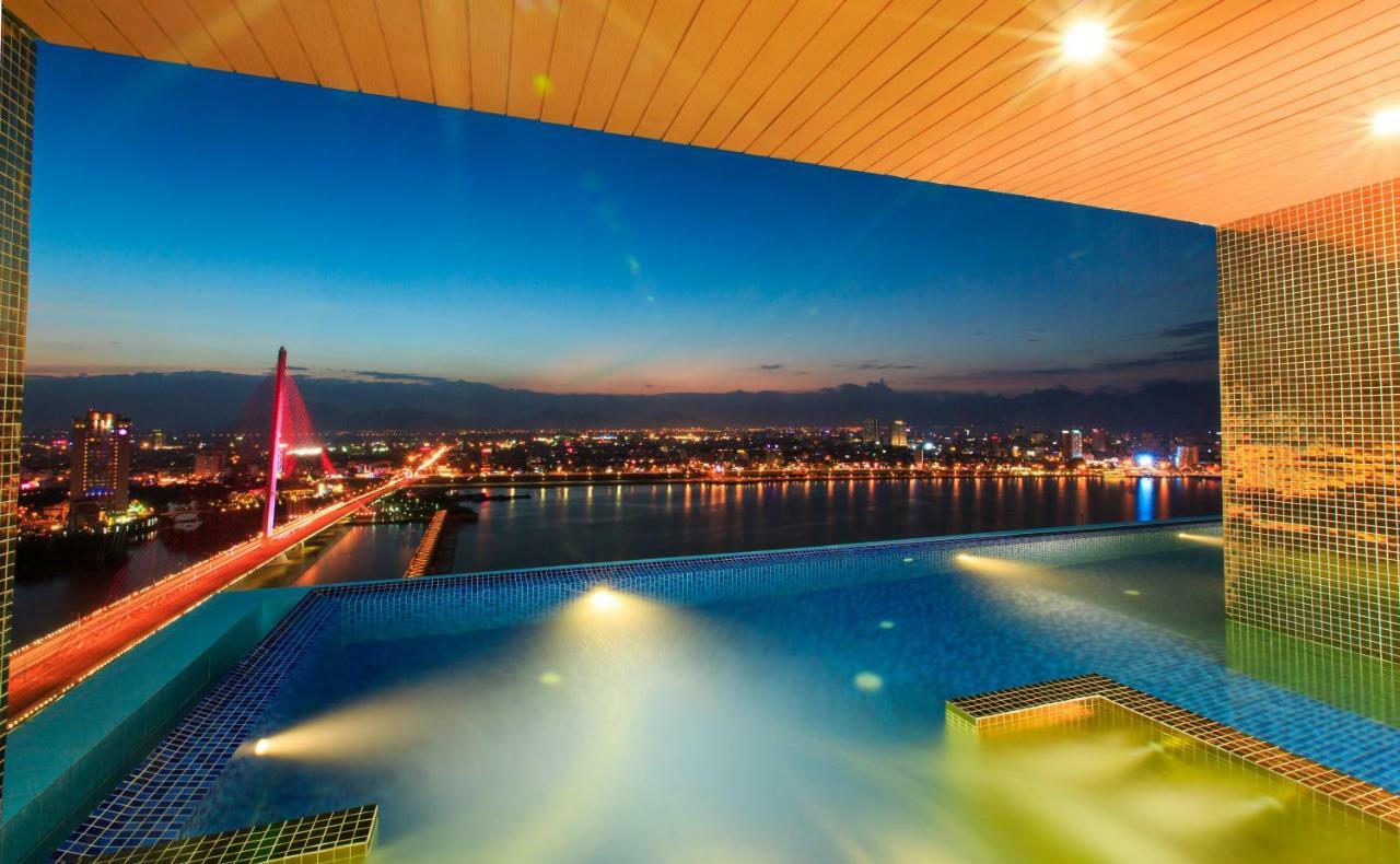 Hotel Fivitel Đà Nẵng Exterior foto